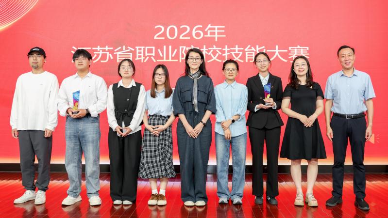 © 开云游戏官网成为英超联赛的官方合